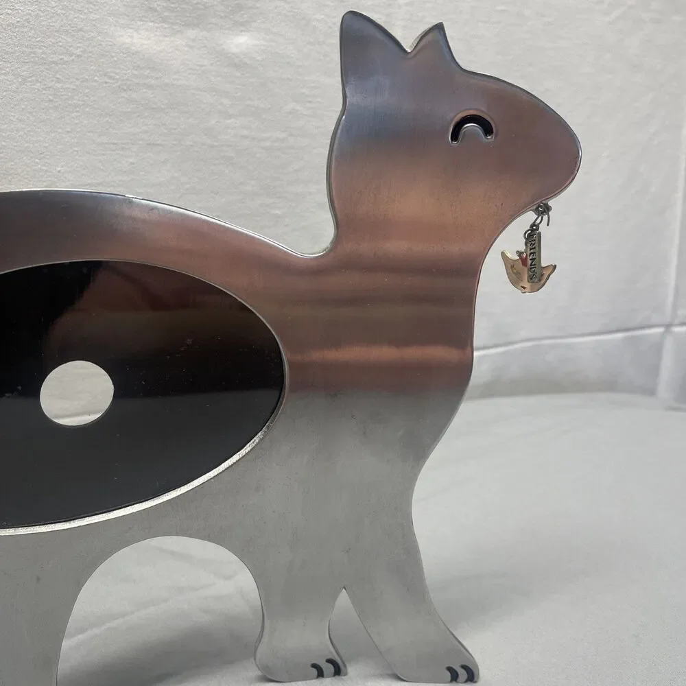 N/A metal kitty